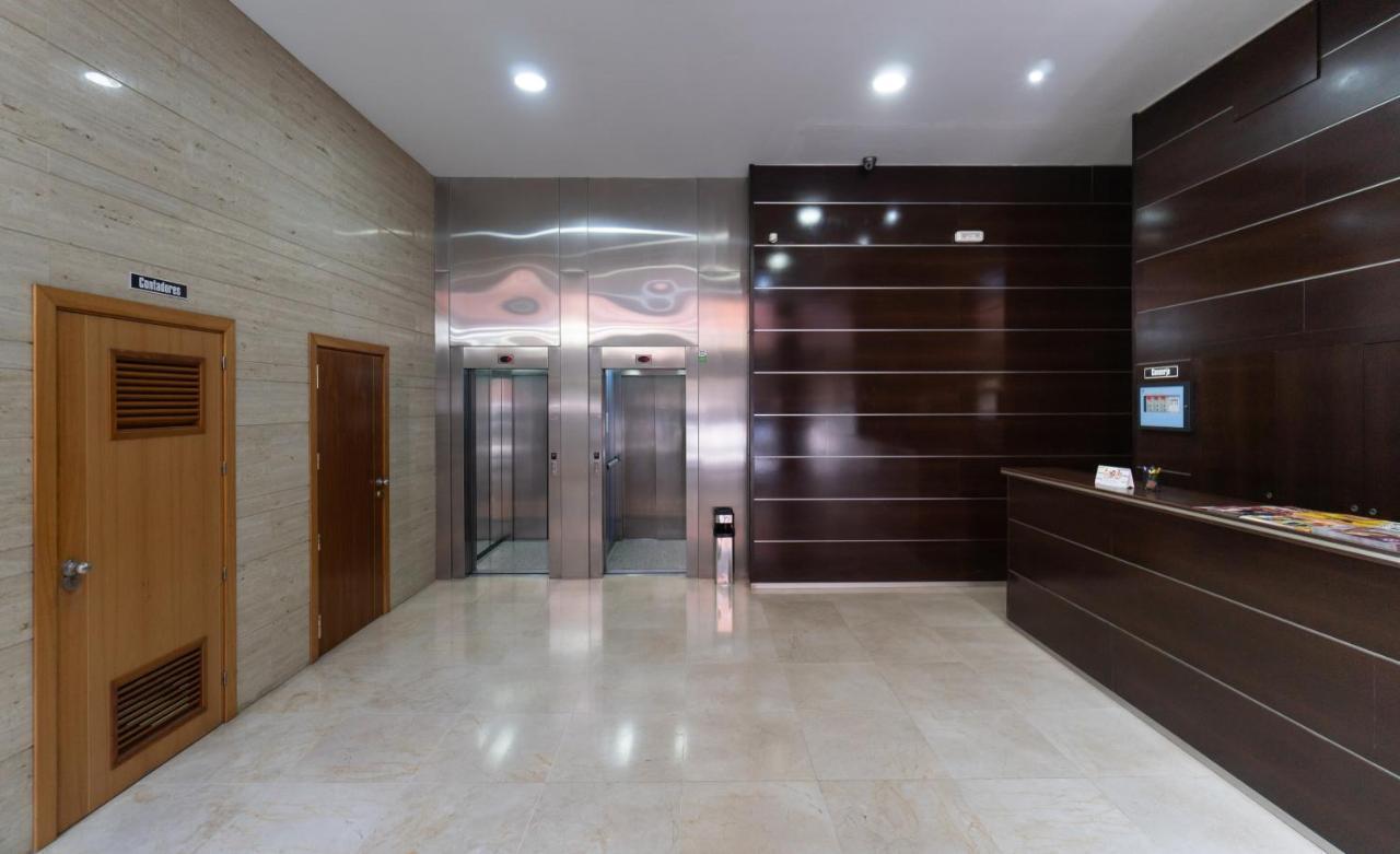 Malaga Centro Maria Zambrano Apartment Exterior photo