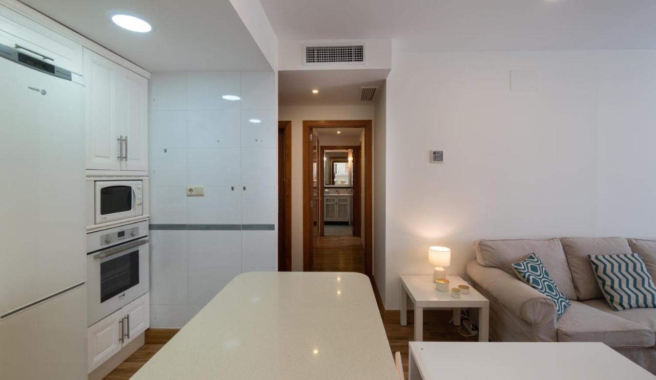 Malaga Centro Maria Zambrano Apartment Exterior photo