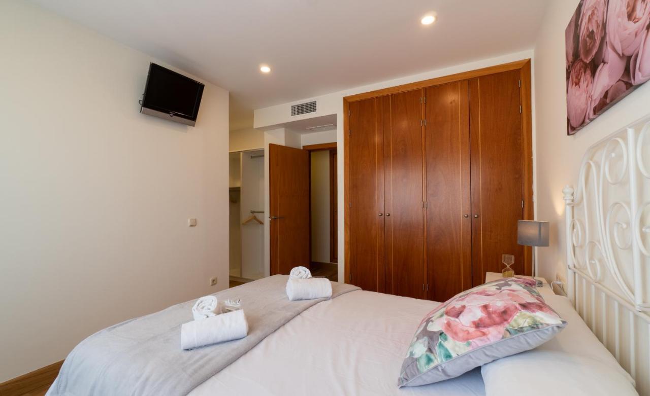 Malaga Centro Maria Zambrano Apartment Exterior photo