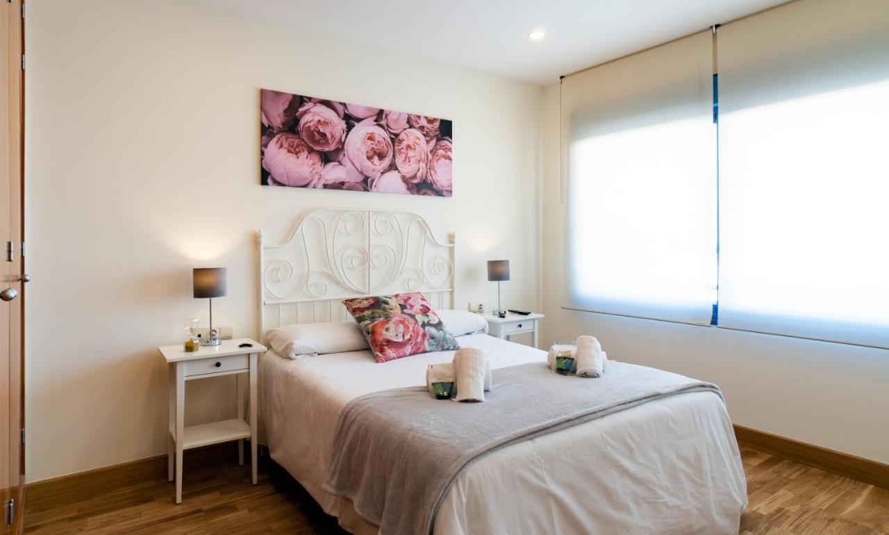 Malaga Centro Maria Zambrano Apartment Exterior photo